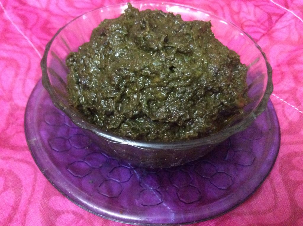 bengali-recipe-mashed-taro-leaves-kochu-pata-bata-cookingenuff